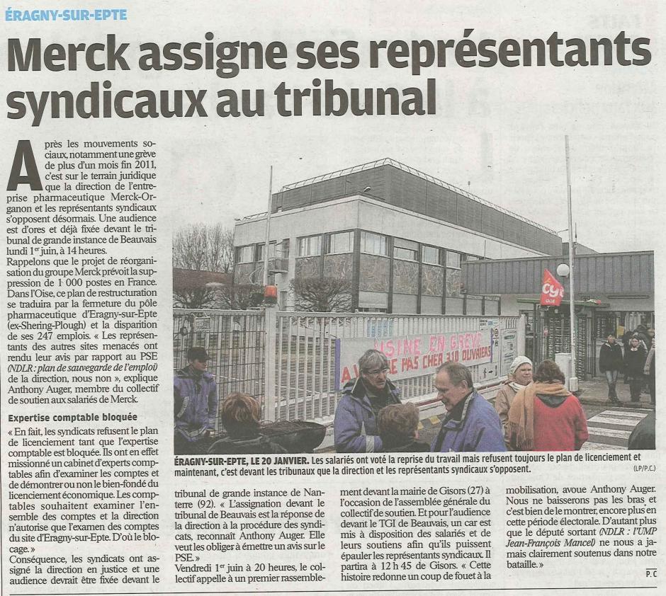 20120526-LeP-Eragny-sur-Epte-Anthony Auger et le collectif défendent les représentants syndicaux assignés au tribunal par Merck