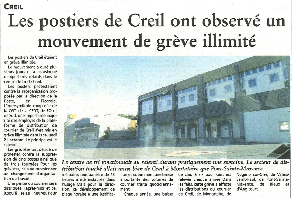 20131030-OH-Creil-Les postiers ont observé un mouvement de grève illimité
