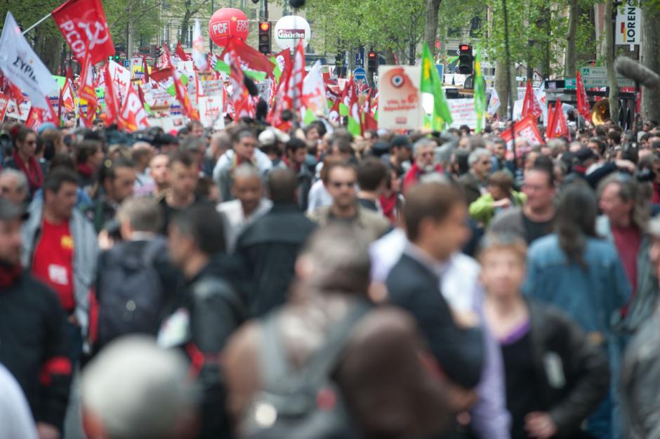 Diaporama marche citoyenne pour la 6e République à Paris le 5 mai
