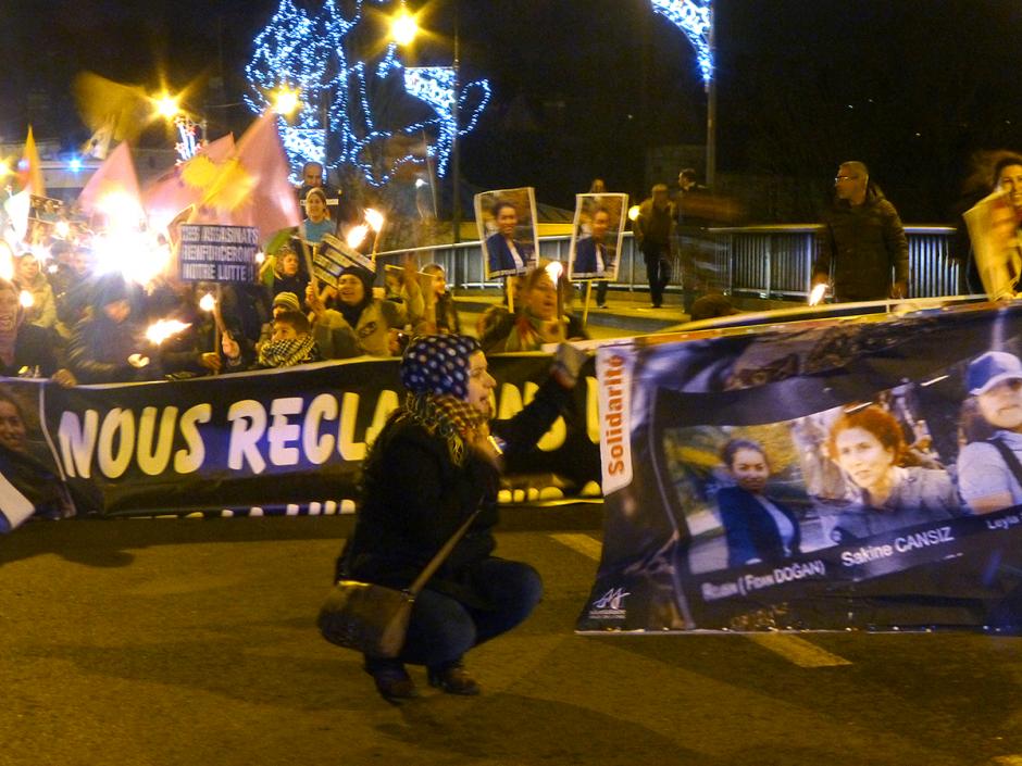Pour la vérité et la justice un an après l'assassinat de Sakine Cansiz, Fidan Dogan et Leyla Saylemez - Creil et Paris, 9 et 11 janvier 2014